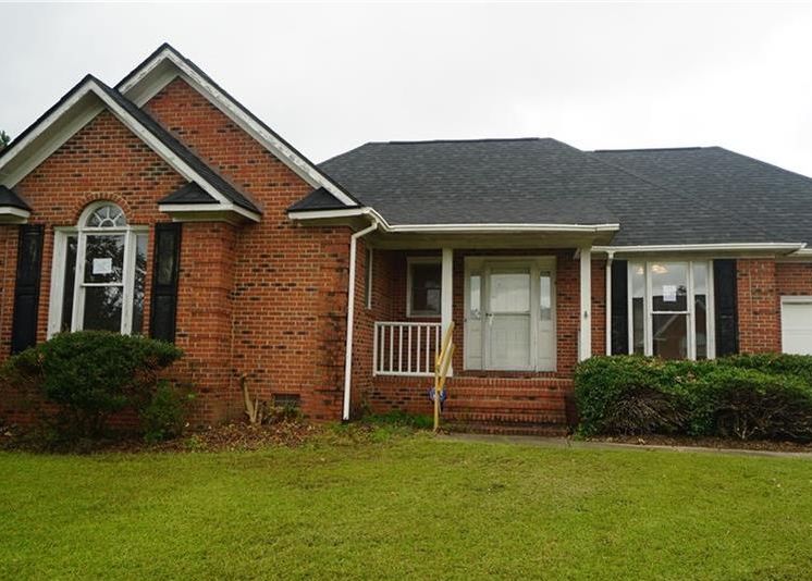 Helmsley Dr, Fayetteville, NC 28314, Foreclosure 98,000 3BD / 2BH