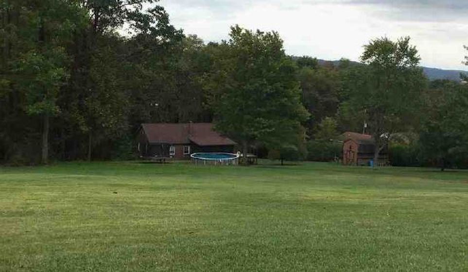 Hedges St, Seward, PA 15954, Foreclosure Call 3BD / 1BH