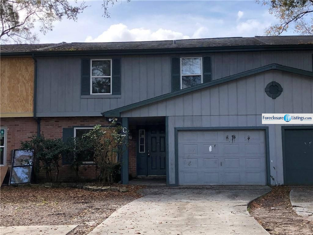 N Albany Ave Apt C, Tampa, FL 33604, Foreclosure 94,900 3BD / 2