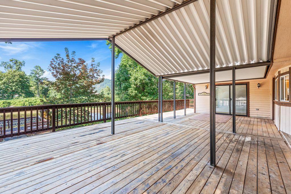 N Applegate Rd, Grants Pass, OR 97527, Foreclosure 425,000 4BD