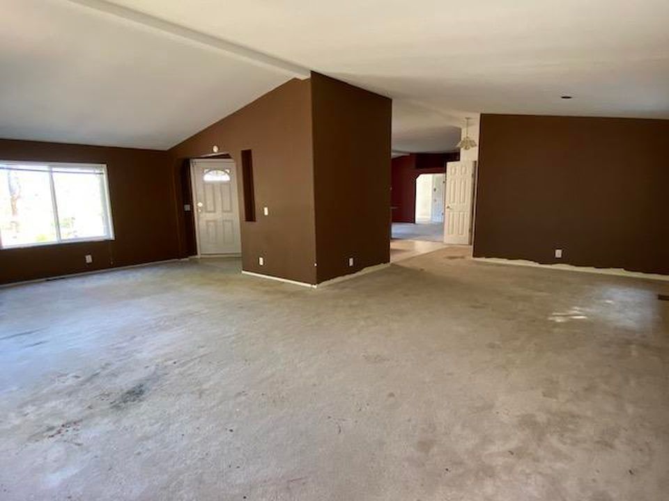 Keen Rd, Grants Pass, OR 97527, Foreclosure 256,500 3BD / 2BH