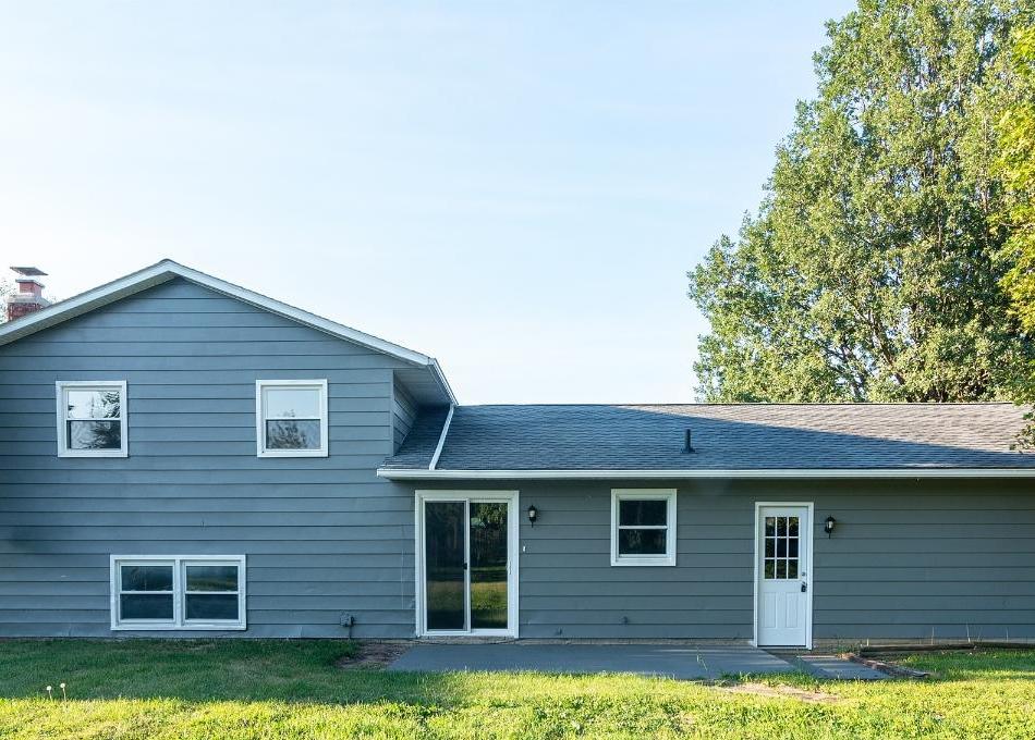 Loperwood Ln, Lagrange, OH 44050, Foreclosure 95,000 4BD / 2BH