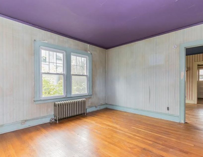 Blue Hills Ave, Hartford, CT 06112, Foreclosure 132,500 8BD / 3BH