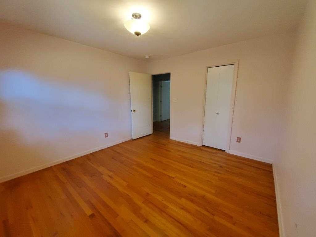 Tamarack Hill Dr, Poughkeepsie, NY 12603, Foreclosure 245,500 3BD