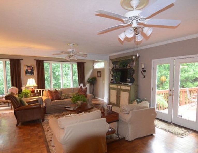 Dinglewood Dr, Columbus, GA 31906, Foreclosure 186,000 3BD / 2.5BH