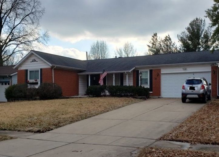 Edinburg Ct, Florissant, MO 63033, Foreclosure 111,540 4BD / 2BH Foreclosure Listing