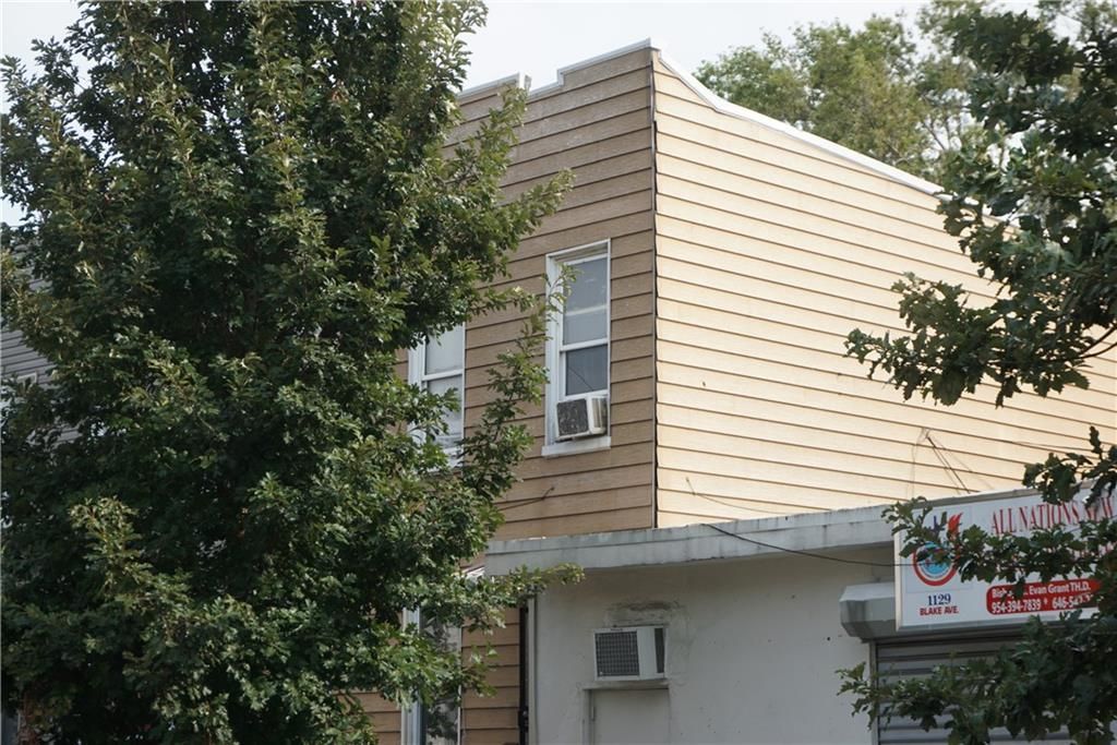 Milford St, Brooklyn, NY 11208, Foreclosure 1,060,212 3BD / 1BH