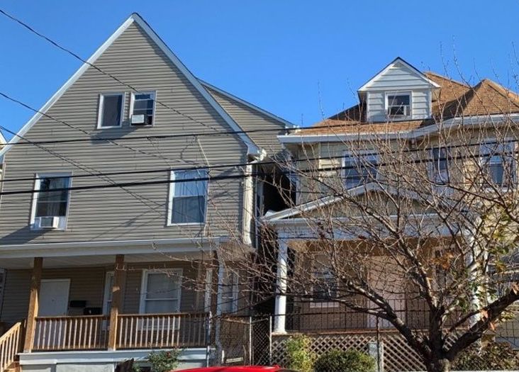 E 26th St, Paterson, NJ 07504, Foreclosure 44,000 5BD / 2BH