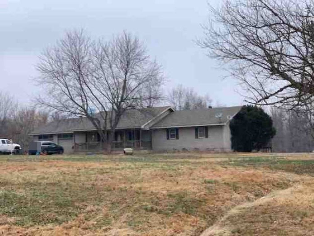 Nebo Rd, Nebo, KY 42441, Foreclosure 120,000 3BD / 2.5BH