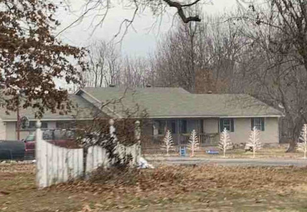 Nebo Rd, Nebo, KY 42441, Foreclosure 120,000 3BD / 2.5BH