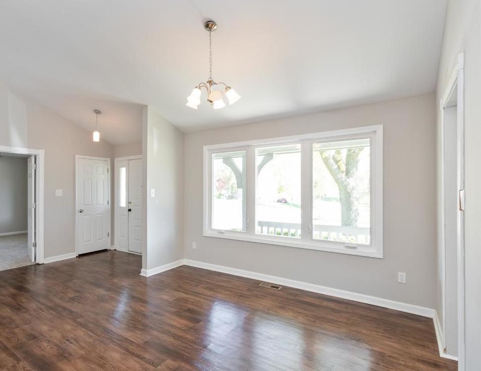 Chianti Ct, Florissant, MO 63031, Foreclosure 261,900 3BD / 2BH