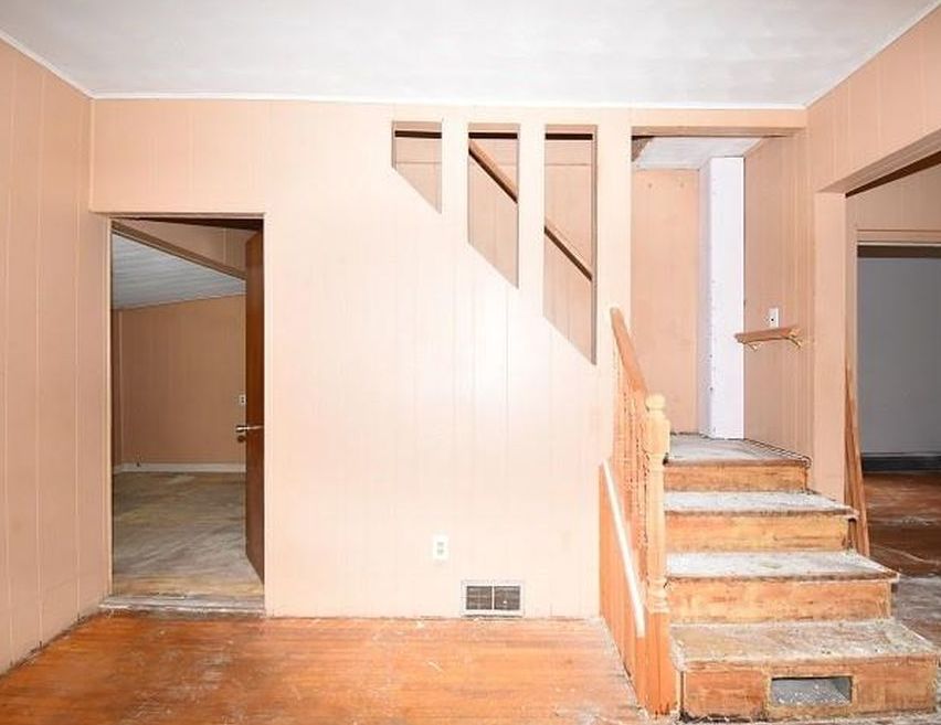 S Meadow St, Watertown, NY 13601, Foreclosure Call 3BD / 1BH