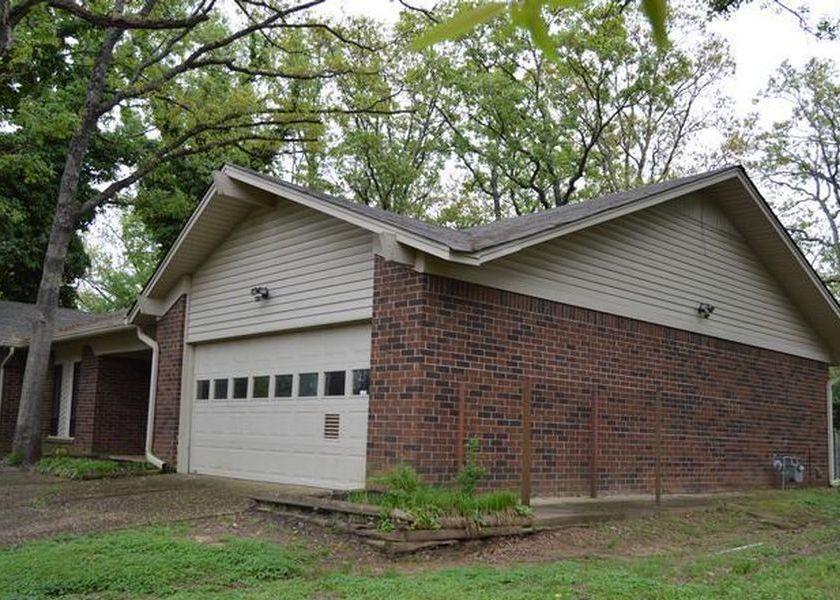 Okmulgee Ct, North Little Rock, AR 72116, Foreclosure 177,275 3BD
