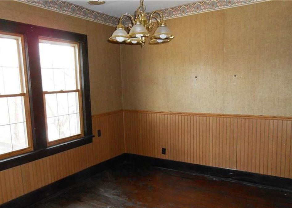 Duquesne Ave, Mckeesport, PA 15132, Foreclosure 45,000 3BD / 2BH