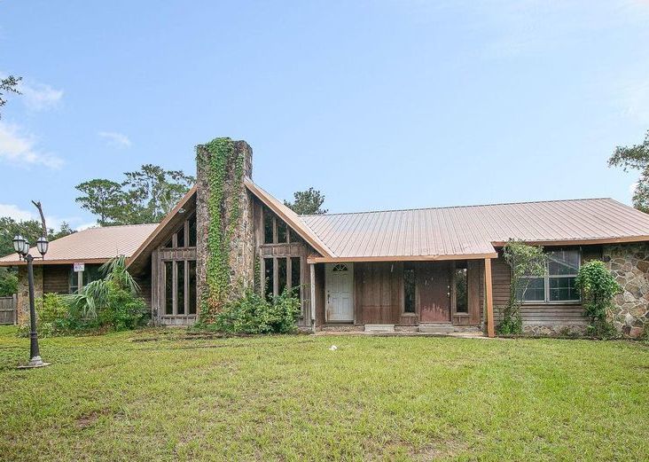 Bay St, Pascagoula, MS 39567, Foreclosure 114,999 5BD / 3BH