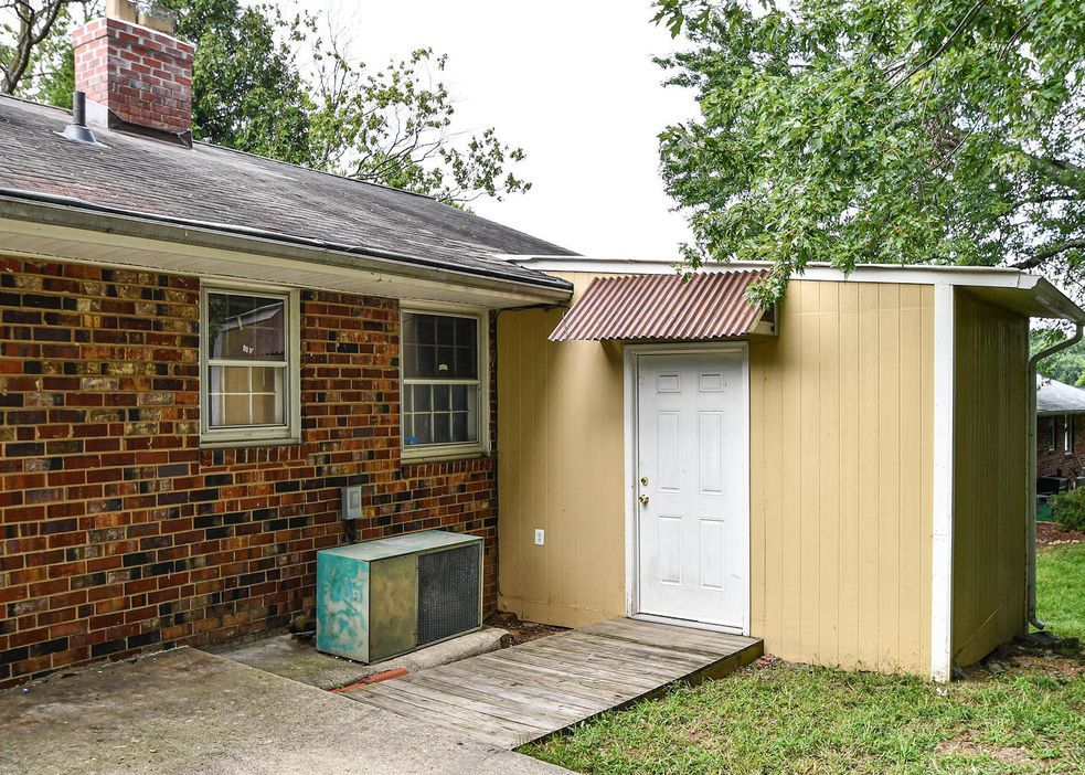 Cordoba St, Silver Spring, MD 20904, Foreclosure 425,900 4BD / 3BH