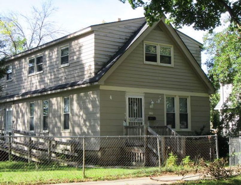 N 38th St, Milwaukee, WI 53209, Foreclosure 39,900 7BD / 2BH