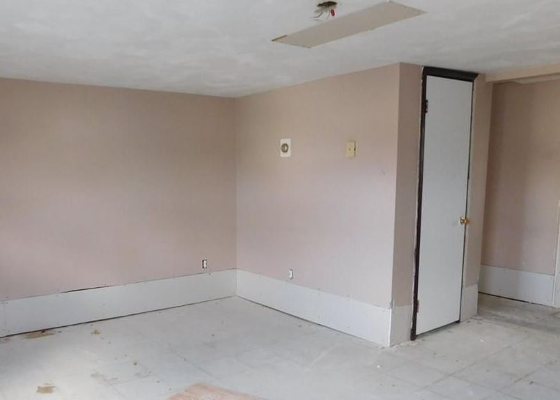 Beattie Ave, Middletown, NY 10940, Foreclosure 199,900 6BD / 3BH