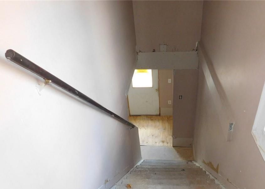 Beattie Ave, Middletown, NY 10940, Foreclosure 199,900 6BD / 3BH