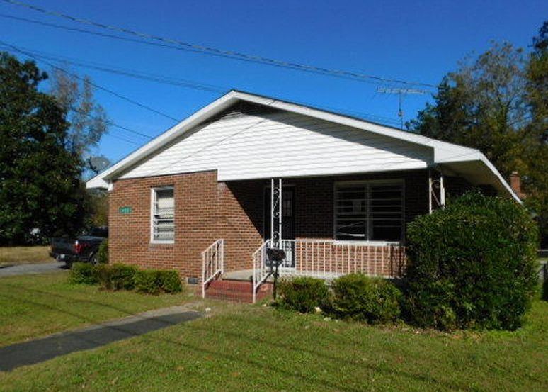 E Caswell St, Kinston, NC 28501, Foreclosure Call 3BD / 2BH