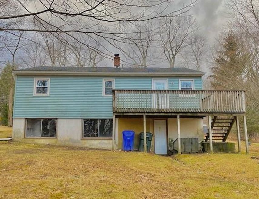 Walnut Hill Rd, Thomaston, CT 06787, Foreclosure 145,000 3BD / 2BH