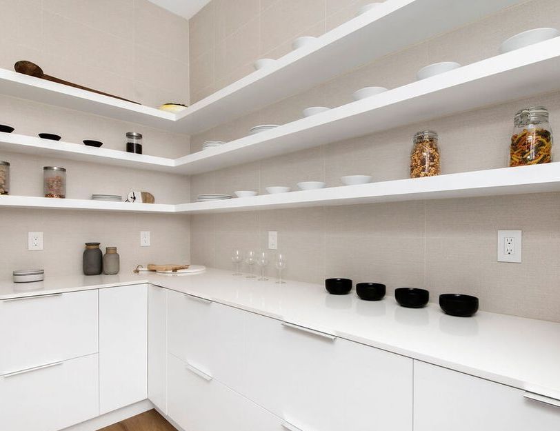 Mulholland Dr, Beverly Hills, CA 90210, Foreclosure 875,000 5BD / 6BH Foreclosure Listing