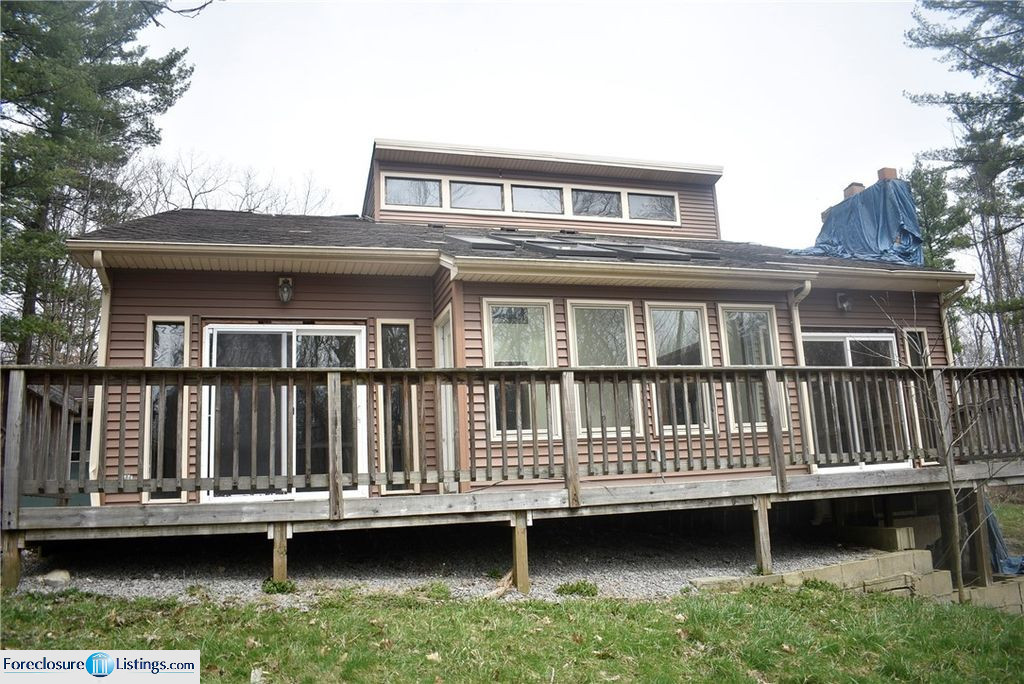 Whispering Pines Dr, Canfield, OH 44406, Foreclosure 164,900 4BD