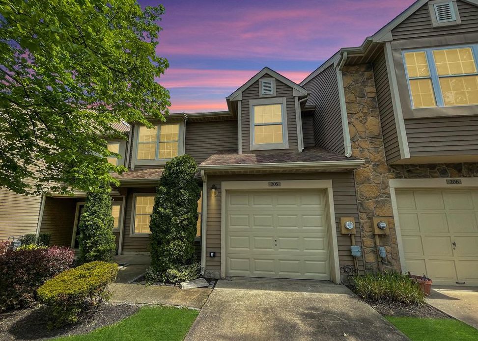 Masters Dr, Blackwood, NJ 08012, Foreclosure 225,000 3BD / 3BH