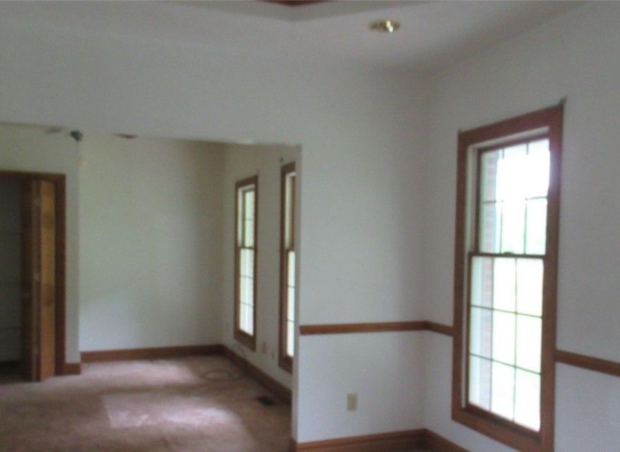 Baumhart Rd, Amherst, OH 44001, Foreclosure 412,650 3BD / 3BH