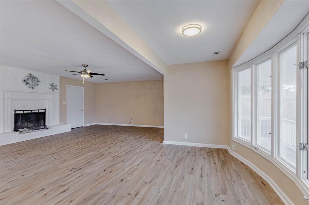 Fawn Trl, Lake Jackson, TX 77566, Foreclosure 335,000 3BD / 3BH