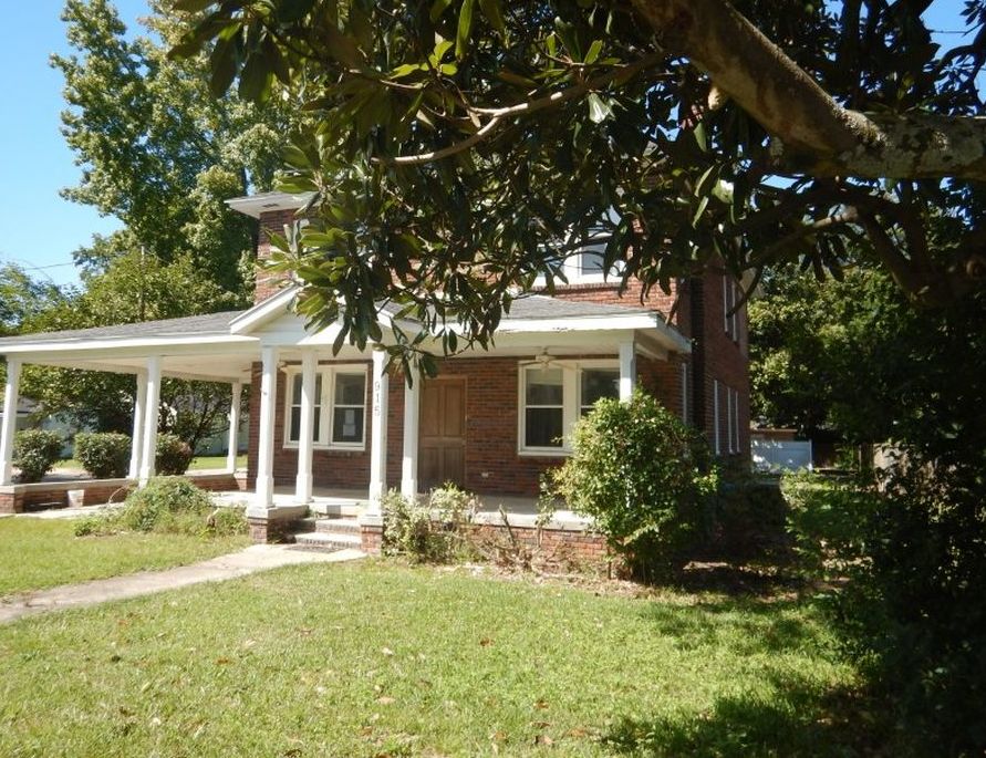 W Palmetto St, Florence, SC 29501, Preforeclosure 191,000 6BD