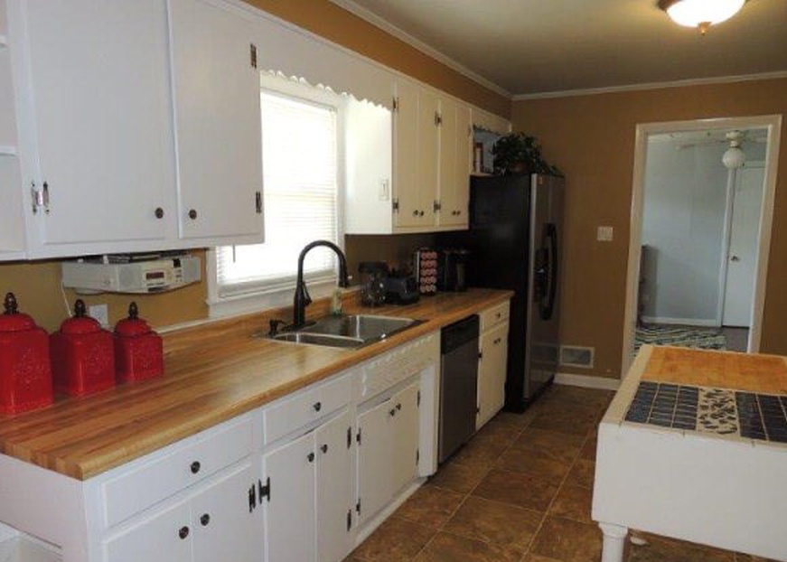 Irene St, North Augusta, SC 29841, Preforeclosure 145,026 3BD