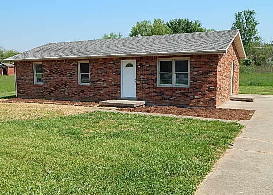 Woodlawn Rd, Bardstown, KY 40004, Preforeclosure 115,000 3BD / 1BH Preforeclosure Listing