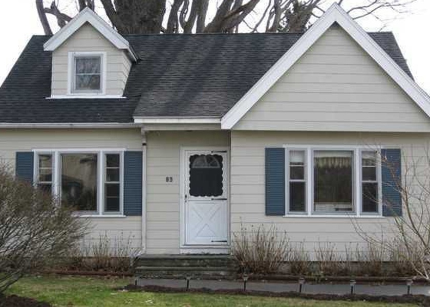 Britton Rd, Rochester, NY 14612, Preforeclosure 117,300 3BD / 2BH