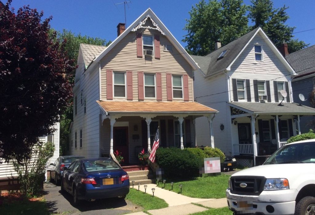 Hudson Ave, Haverstraw, NY 10927, Preforeclosure 310,000 4BD / 1BH