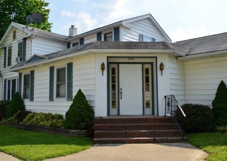 Waverly St, Waverly, NY 14892, Preforeclosure 149,000 5BD / 3BH Preforeclosure Listing