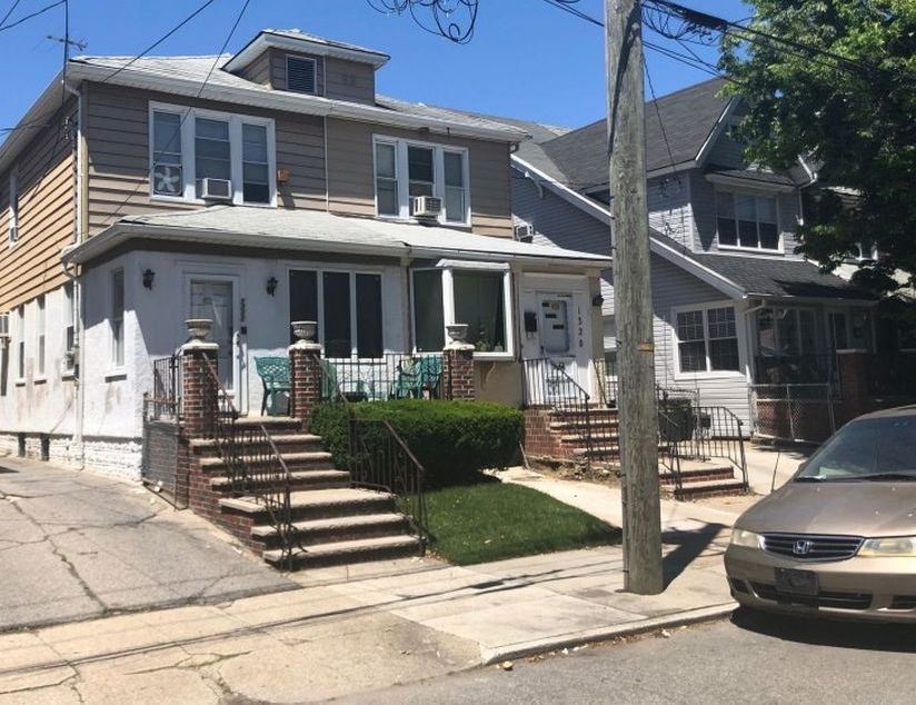 E 34th St, Brooklyn, NY 11210, Preforeclosure 825,900 3BD / 2BH