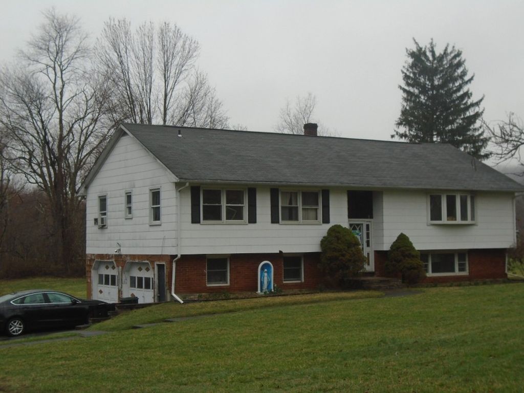 Old Route 22, Brewster, NY 10509, Preforeclosure 330,000 4BD / 3BH