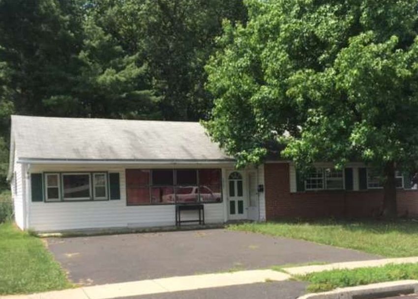 Stoney Creek Rd, Norristown, PA 19401, Preforeclosure 277,900 3BD