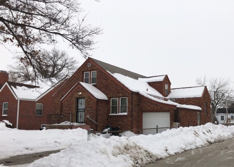 Crown Point Ave, Omaha, NE 68111, Preforeclosure 118,600 3BD / 1BH