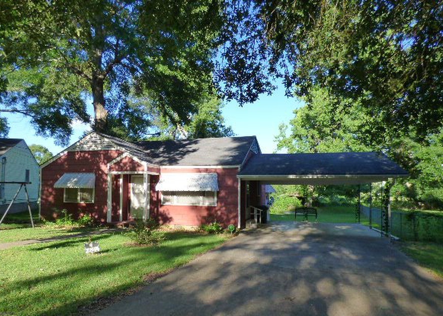 Mount Carmel Dr, Natchez, MS 39120, Preforeclosure 55,400 3BD