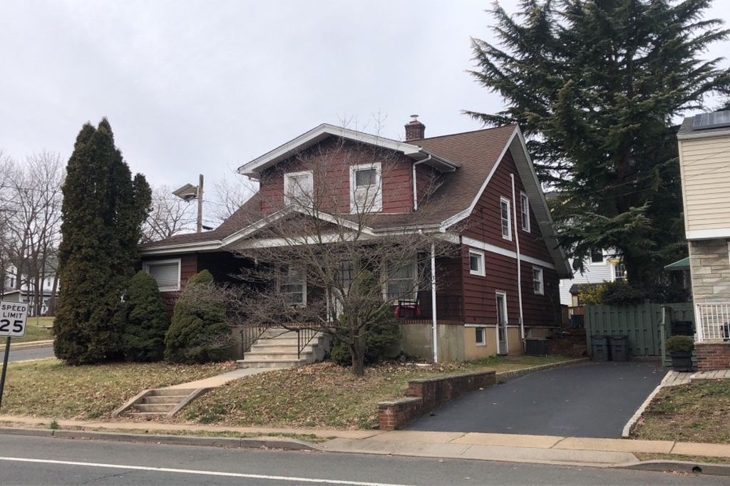 Grove St, Somerville, NJ 08876, Preforeclosure 339,240 3BD / 2BH
