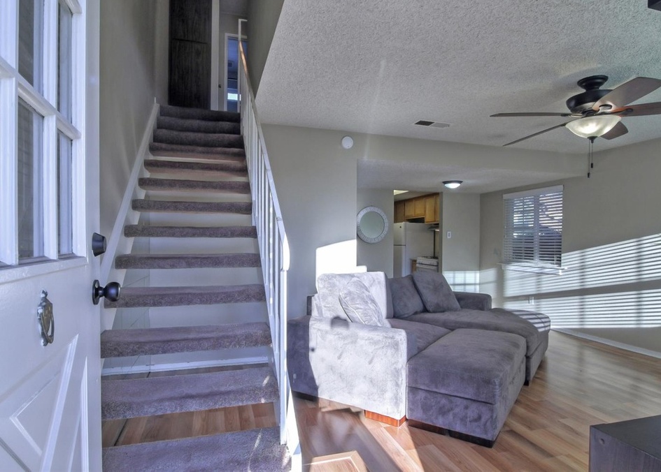 Wexford Cir, Citrus Heights, CA 95621, Preforeclosure 198,600 2BD