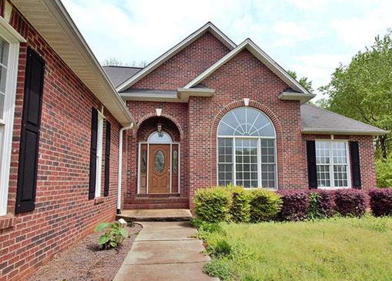 South Point Rd, Belmont, NC 28012, Preforeclosure 260,300 3BD