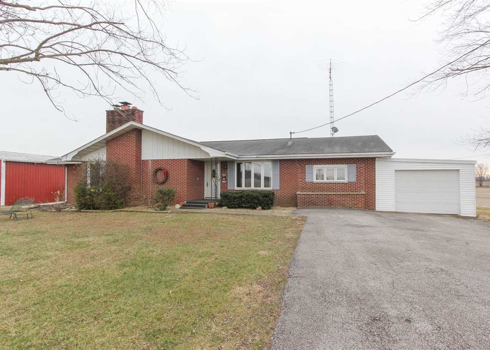 E County Road 100 S, Seymour, IN 47274, Preforeclosure 169,100 3BD / 2BH Preforeclosure