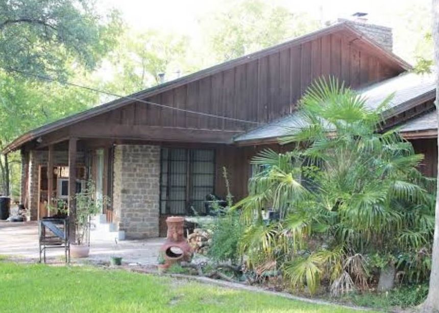 Arbor Ln, Marble Falls, TX 78654, Preforeclosure 252,000 3BD / 2BH