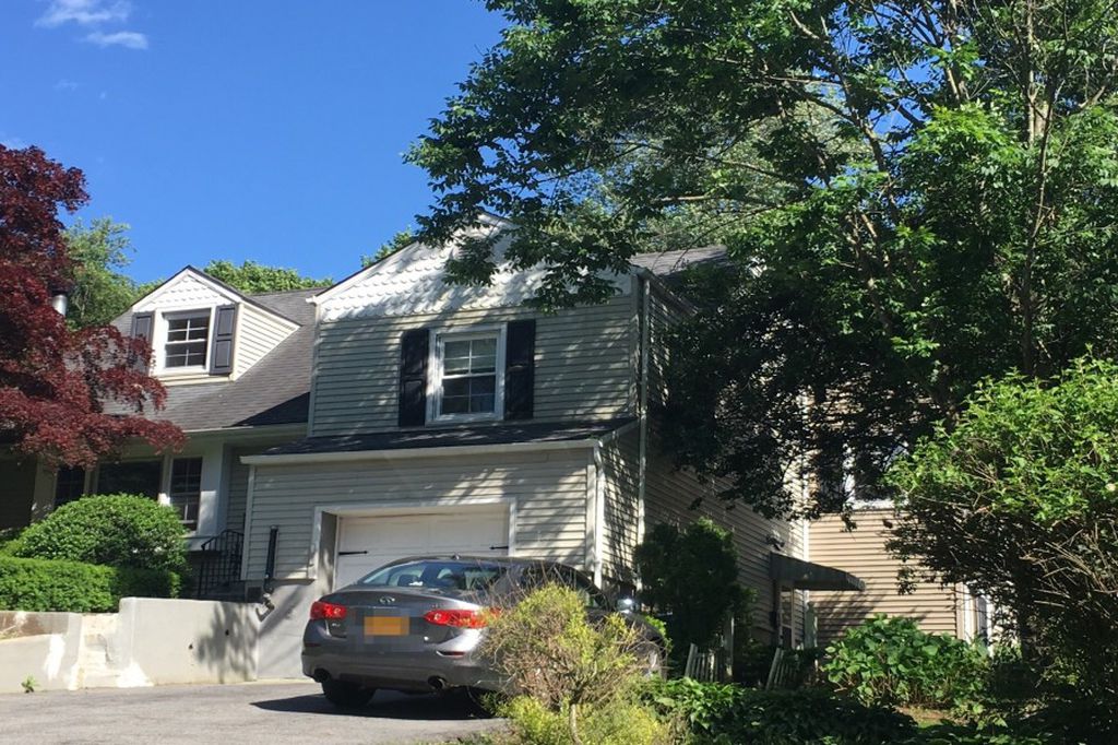 Saxon Woods Rd P, White Plains, NY 10605, Preforeclosure 77,100