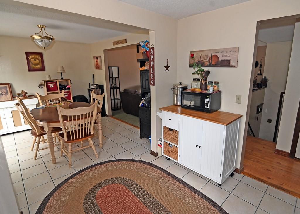 Charge Pond Rd, Wareham, MA 02571, Preforeclosure 237,300 3BD