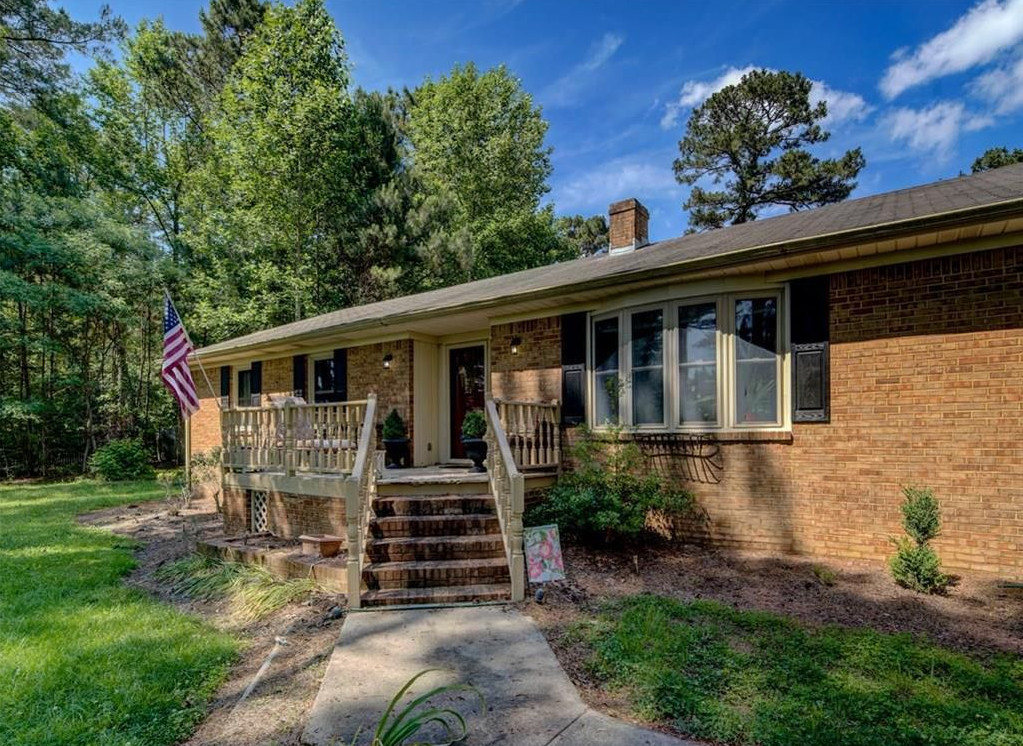 Longstreet Ln, Suffolk, VA 23437, Preforeclosure 243,500 4BD / 2BH Preforeclosure Listing