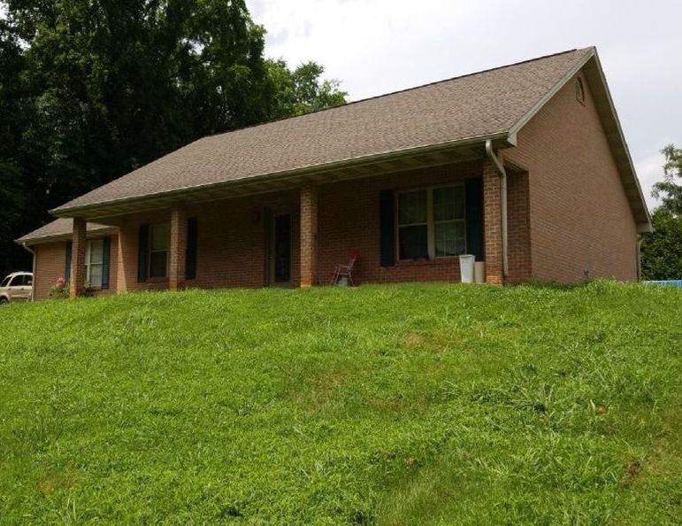 Bent Rd, Kodak, TN 37764, Preforeclosure 253,600 3BD / 2BH